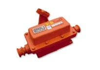 YG11-820-II耐高溫雙向拉繩開(kāi)關(guān)膠帶機(jī)保護(hù)拉繩開(kāi)關(guān) YG11-820-II耐高溫雙向拉繩開(kāi)關(guān)膠帶機(jī)保護(hù)拉繩開(kāi)關(guān)